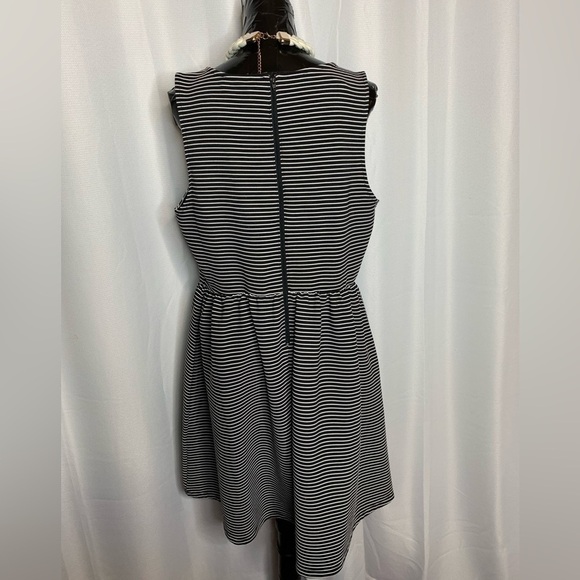 Forever 21 Fit and Flare midi striped dress - Picture 8 of 8